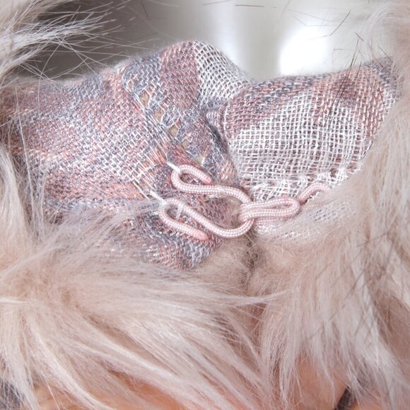 Jessica McClintock Faux Fur Collared Cape Floral Shawl Wrap Waterfall Pink Cream - Picture 9 of 12